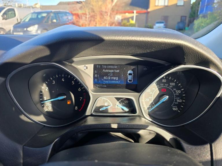 2016 Ford Focus 1.0 EcoBoost 125 Titanium 5dr HATCHBACK PETROL Manual