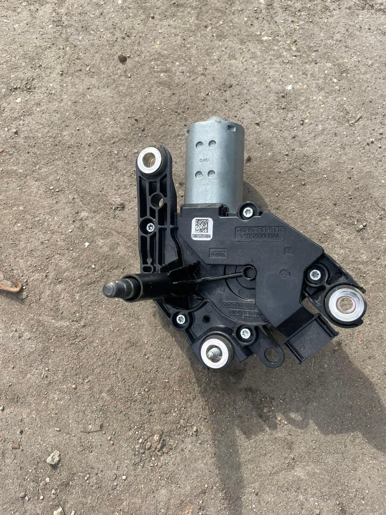 Mercedes Benz GLA 13-17 X156 Rear Wiper Motor Actuator A1569068200