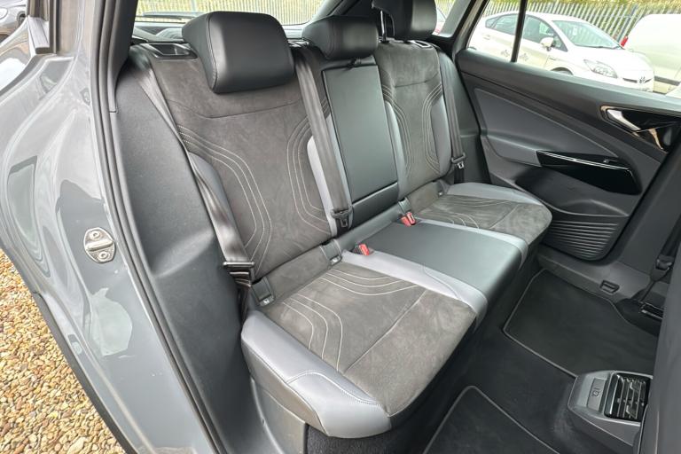  Volkswagen ID4 Pure 52kwh Life Suv 5dr Electric Auto 148 Ps Electric