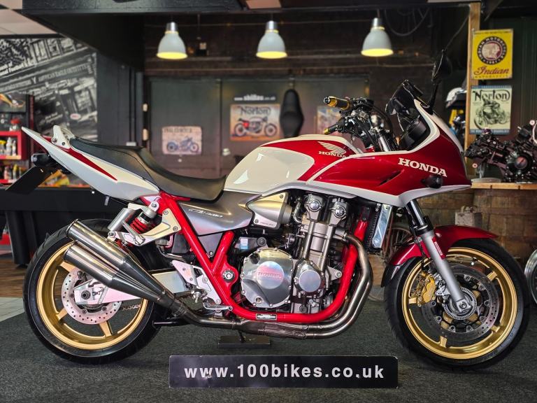 2009 HONDA CB1300 RED FRAME EXTRA'S & STANDARD PARTS