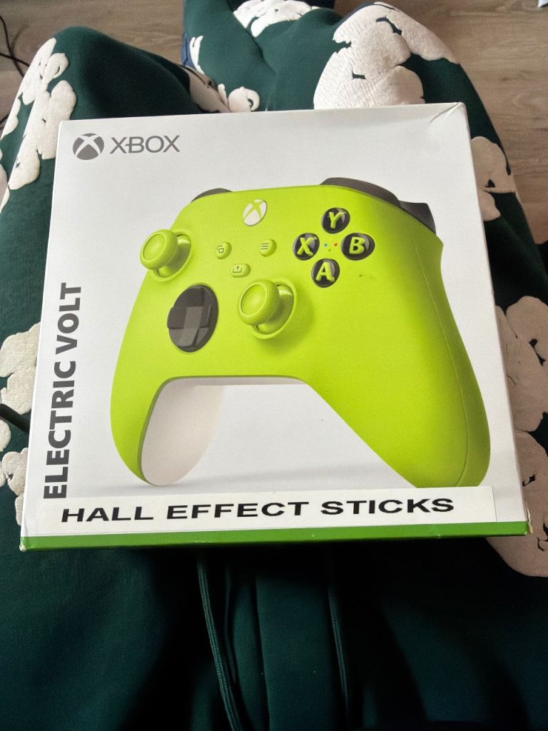 Xbox volt controller with upgraded Hall effects sticks