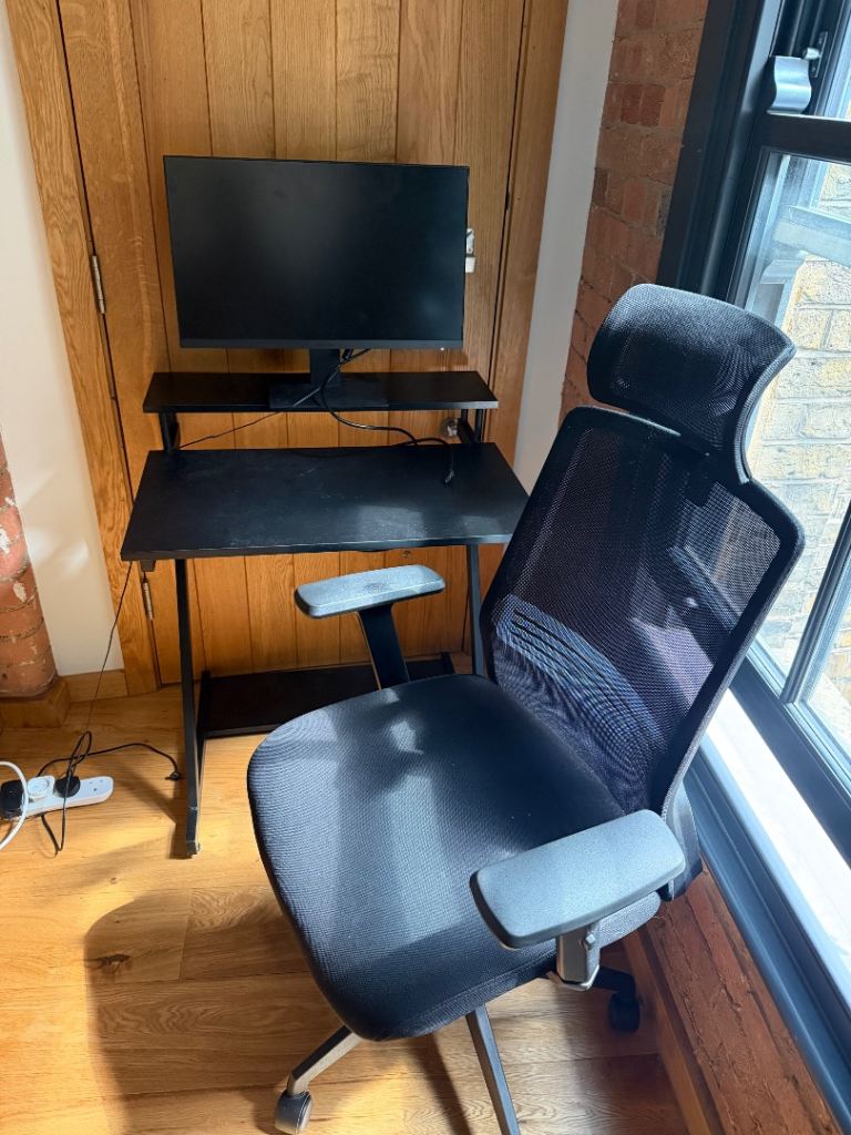 Black Office Desk and Chair Set – Good Condition