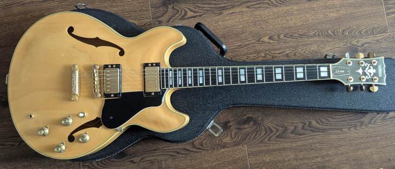 Stunning Yamaha sa2100 335 electric guitar Taiwan 
