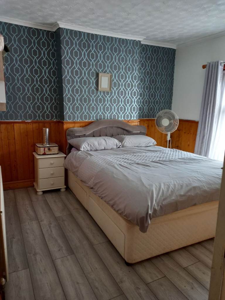 Room to rent 