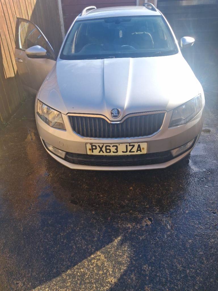 Skoda, OCTAVIA, Estate, 2013, Manual, 1598 (cc), 5 doors