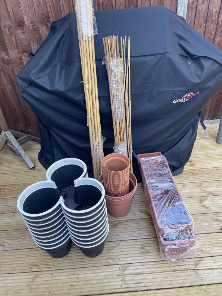 Garden Planters and Canes Job Lot