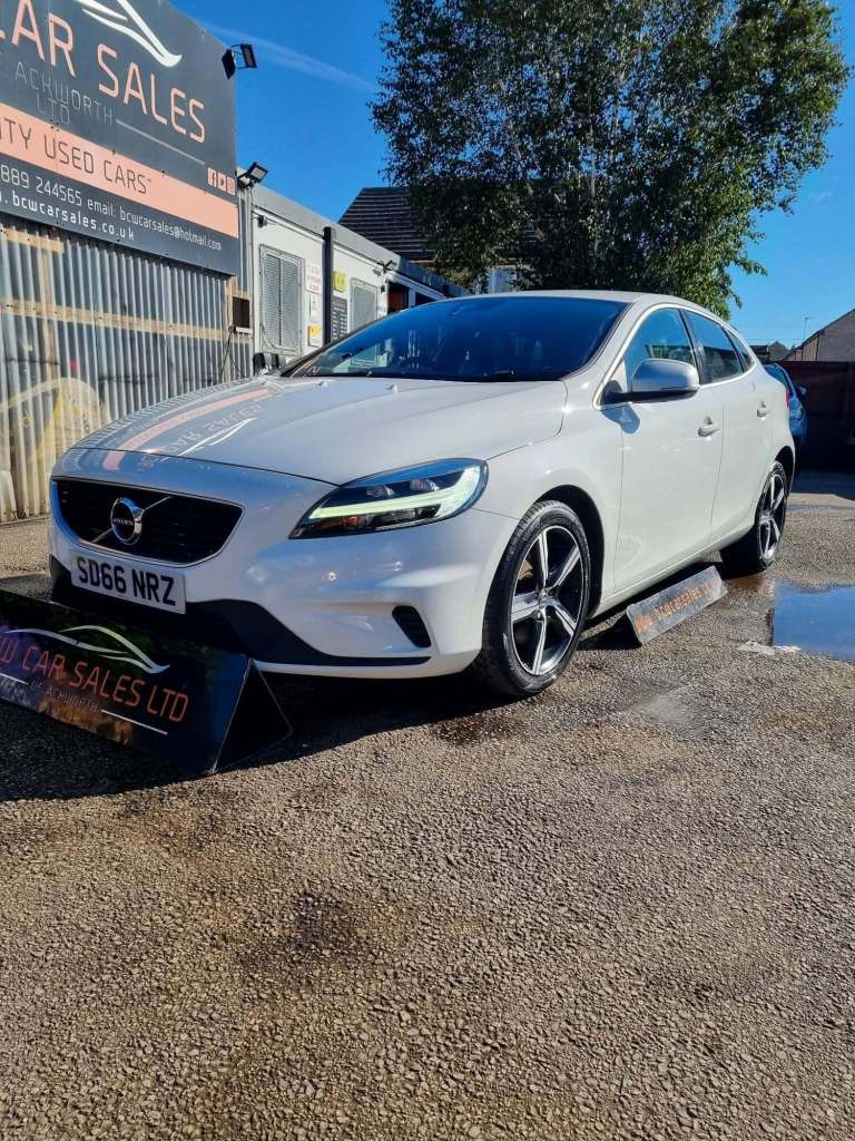 2016 Volvo V40 T2 [122] R DESIGN 5dr HATCHBACK PETROL Manual