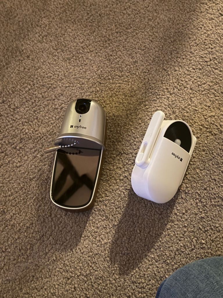 Wireless video doorbell 