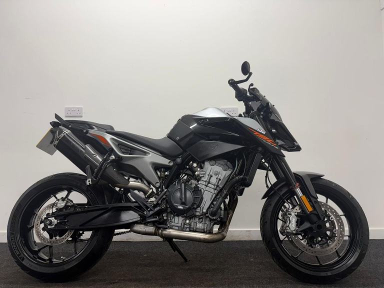 KTM 790 DUKE - TECH PACK - LOW MILES - 12 MONTH MOT ** 
