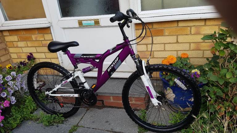 image for DUNLOP 24" WHEEL DUAL SUSPENSIN BIKE 17" FRAME HARDLY BEEN USED