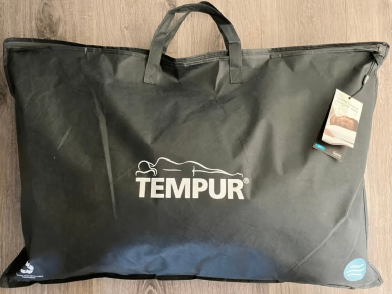 Brand New Tempur Original Smart Cool Pillow Medium