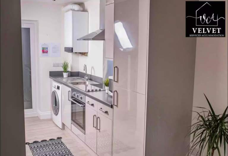 Clews Mews, Beach Street – Modern 1-Bedroom Cottage