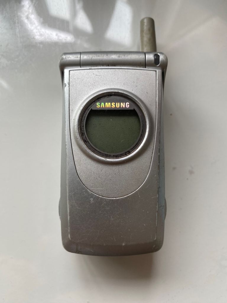 SAMSUNG SGH A300 UNLOCKED FLIP PHONE 