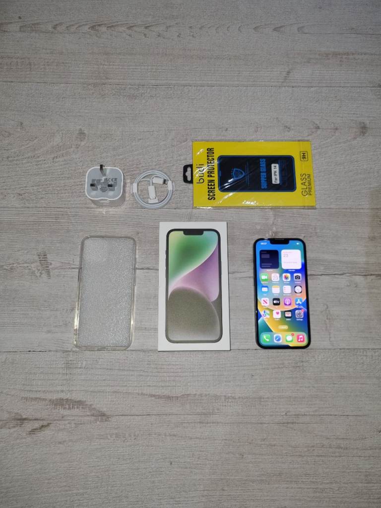 Iphone 14 5G Bundle 128GB Unlocked Black Warranty I Phone