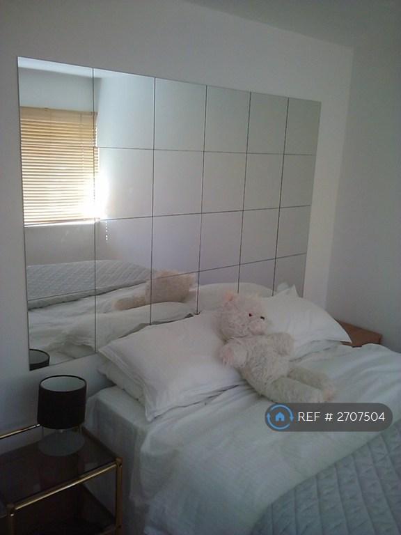 1 bedroom flat in Broad Dean, Eaglestone, Milton Keynes, MK6 (1 bed) (#2707504)