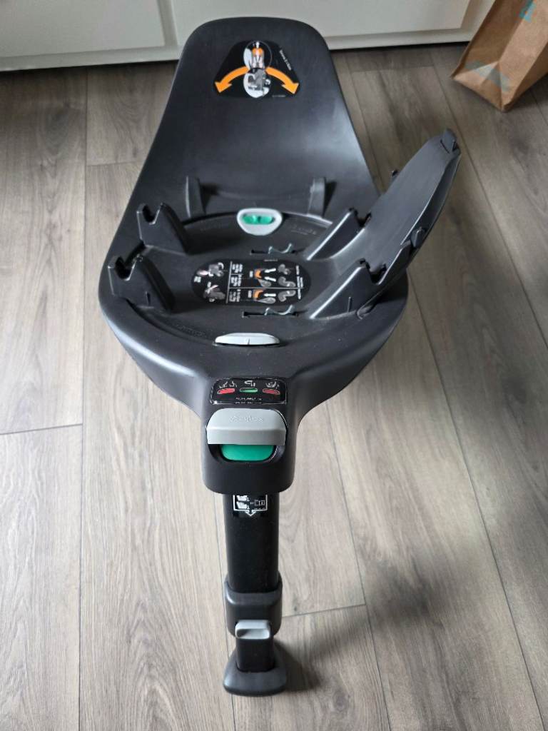 Cybex platinum base z