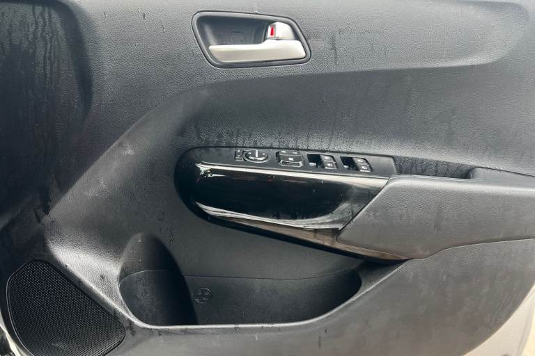 2017 Kia Picanto 1.25 2 5dr Auto Hatchback PETROL Automatic