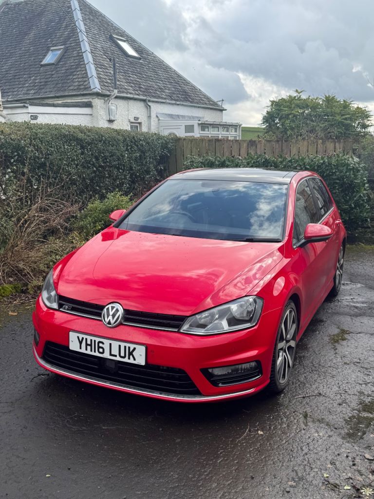Volkswagen Golf R-Line 2.0 Bluemotion 