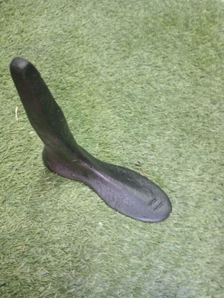 Heavy cobblers shoe last 