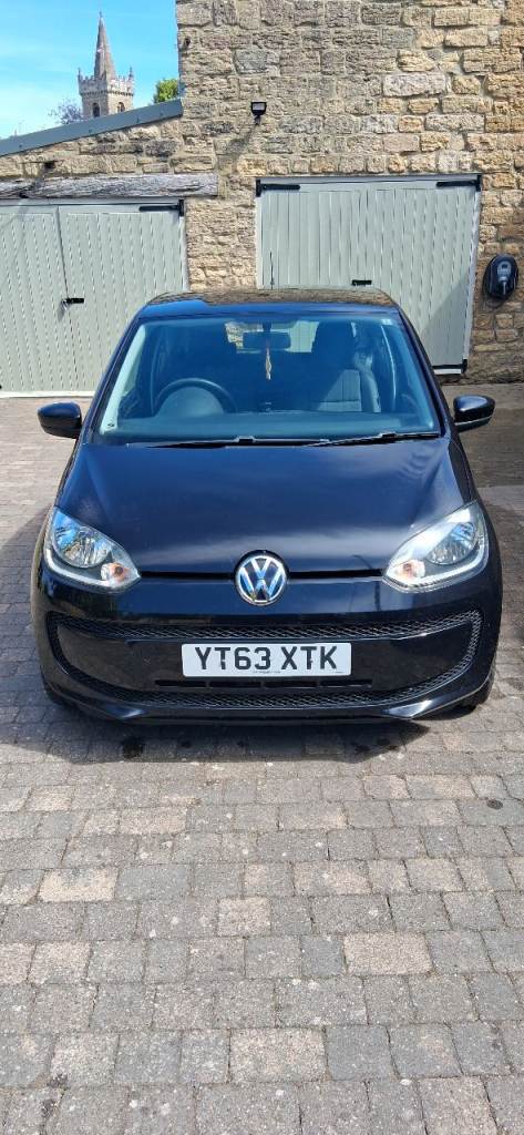 Volkswagen, UP, Hatchback, 2013, Manual, 999 (cc), 3 doors