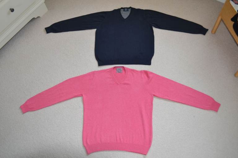 M&S Pure Cotton V-Neck Knitted Jumpers x 2 - Size Large