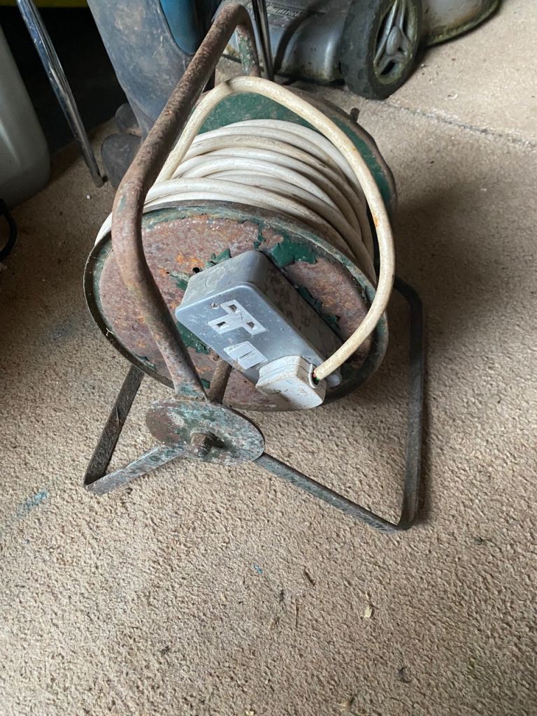 Extension lead heavy duty 20 metres