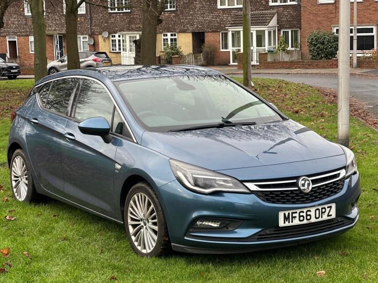 image for 2016 Vauxhall Astra 1.6 CDTi 16V 136 Elite Nav 5dr Auto HATCHBACK Diesel Automatic