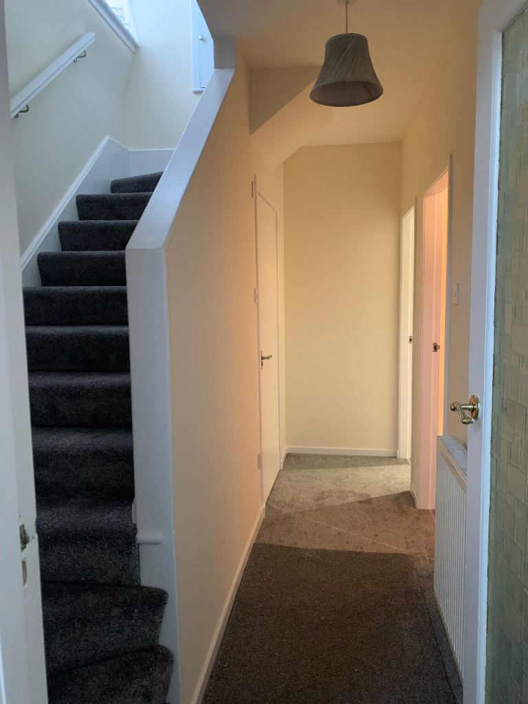 Springfield Road Unfurnished 2/3 Bed Semi detached house for Rent 