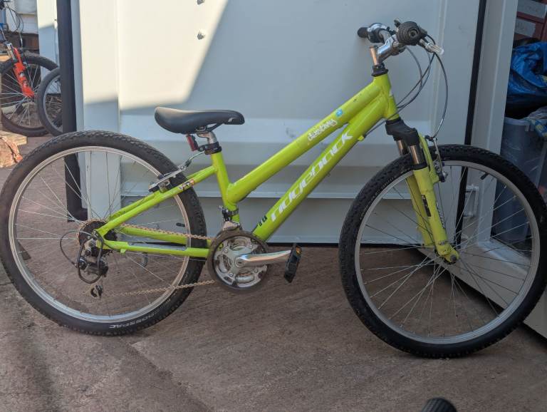 Girls lightweight Ridgeback 24 inch bike Bristol UpCycles 