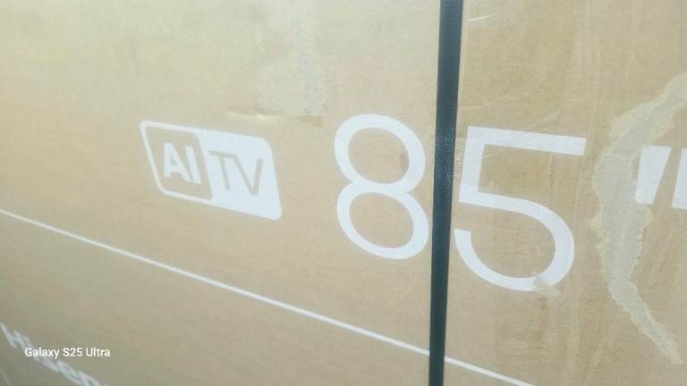 Hisense U7 PRO 85" MiniLED ULED AI TV - Brand New