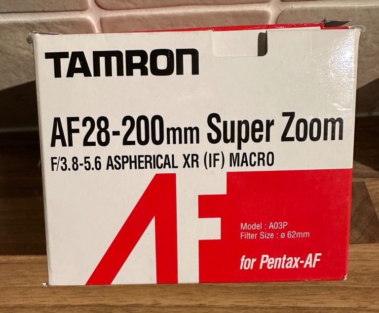 Tamron camera lens 28-200 zoom