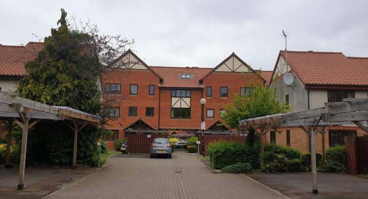 1 Bed Flat, Gefle Close, BS1