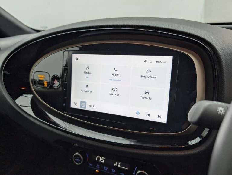 2022 Toyota Aygo X 1.0 VVT-i Exclusive Hatchback 5dr Petrol x-shift Euro 6 (s/s) (72 ps) NAVIG HA...