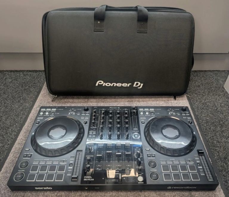 Pioneer DJ DDJ-FLX10 Controller with case