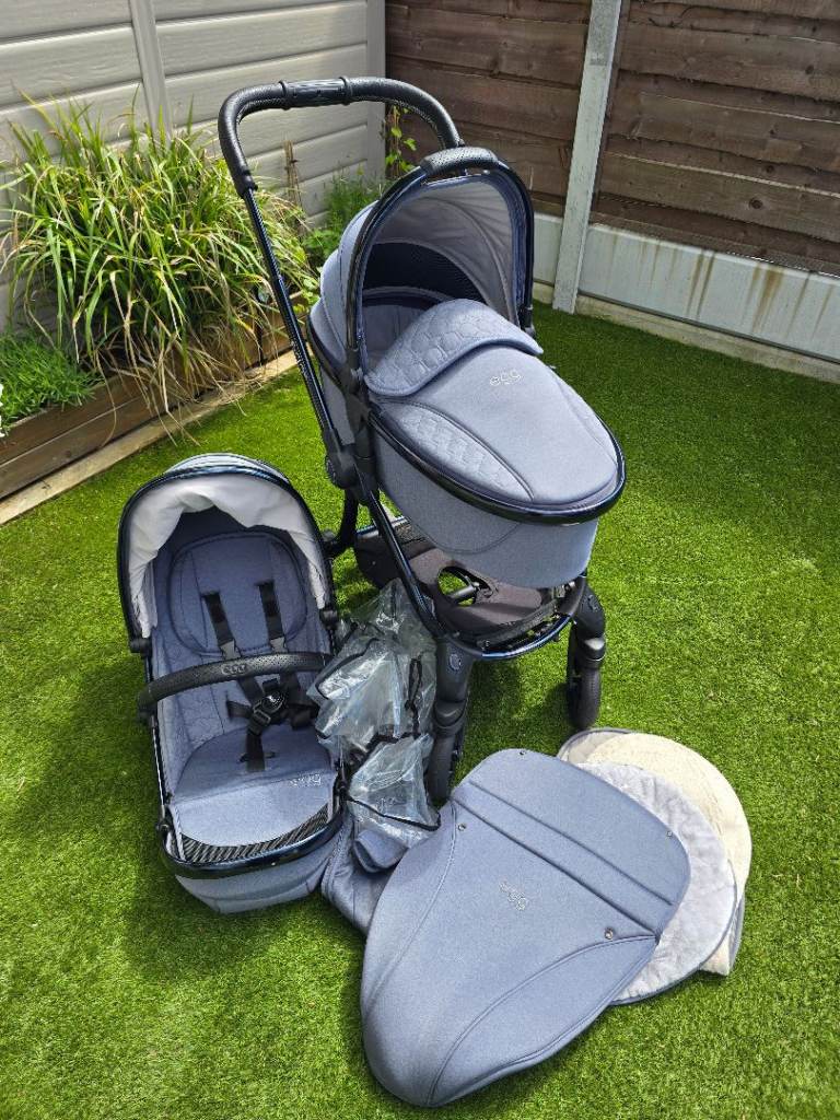 Egg2 Pushchair System in Chambray Blue - Good Condition