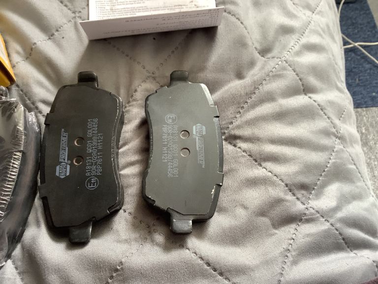 Brake pad set