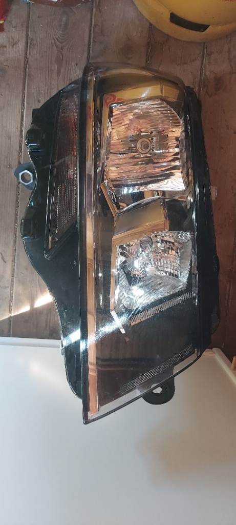 Vw Transporter 6.1 headlights 