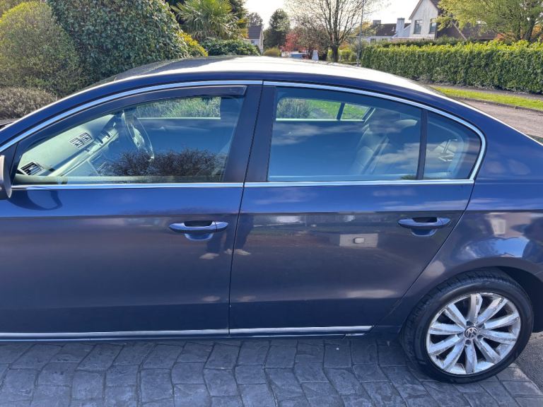 Volkswagen, PASSAT, Saloon, 2011, Manual, 1598 (cc), 4 doors