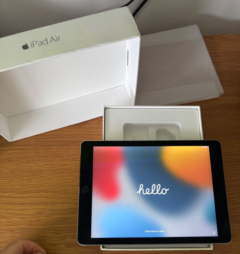 Apple iPad Air 2. 128gb. Model number: A1566. Used. With original box.