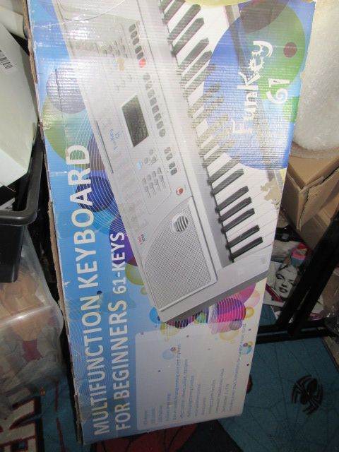 Funkey 61 Electric Keyboard, 61 keys. Played couple of times, Like New