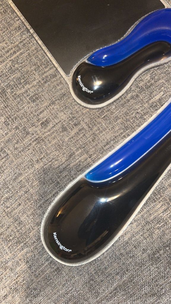 image for Ergonomic Slim Duo Gel Keyboard Wrist Rest