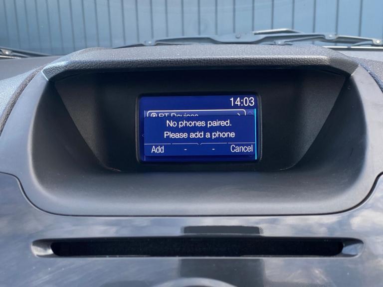 FORD ECOSPORT 1.0T EcoBoost Titanium SUV 5dr, New Wetbelt, Very Low Miles