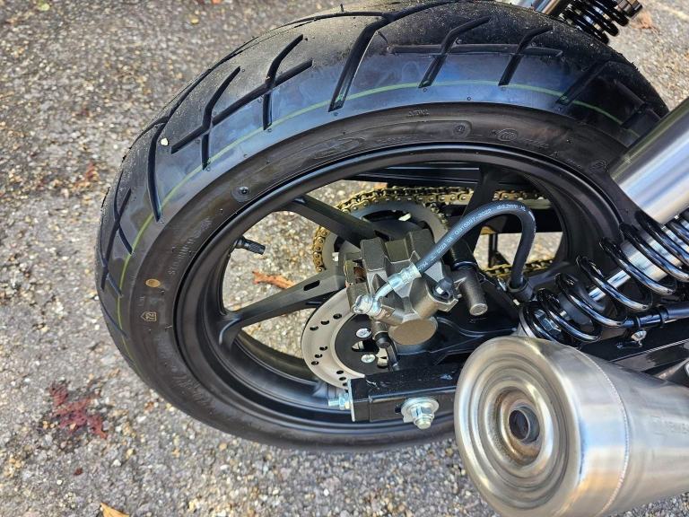 AJS BILSTON 125  2025 Petrol Manual in Red