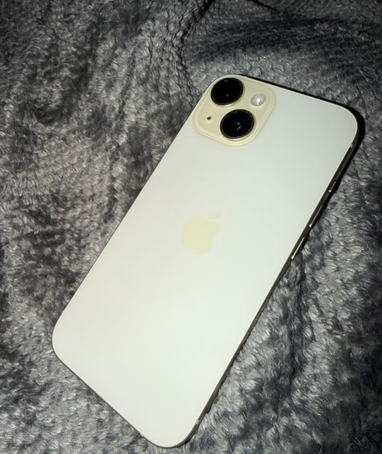 iPhone 15, 512GB Yellow – Unlocked, As Good As New!