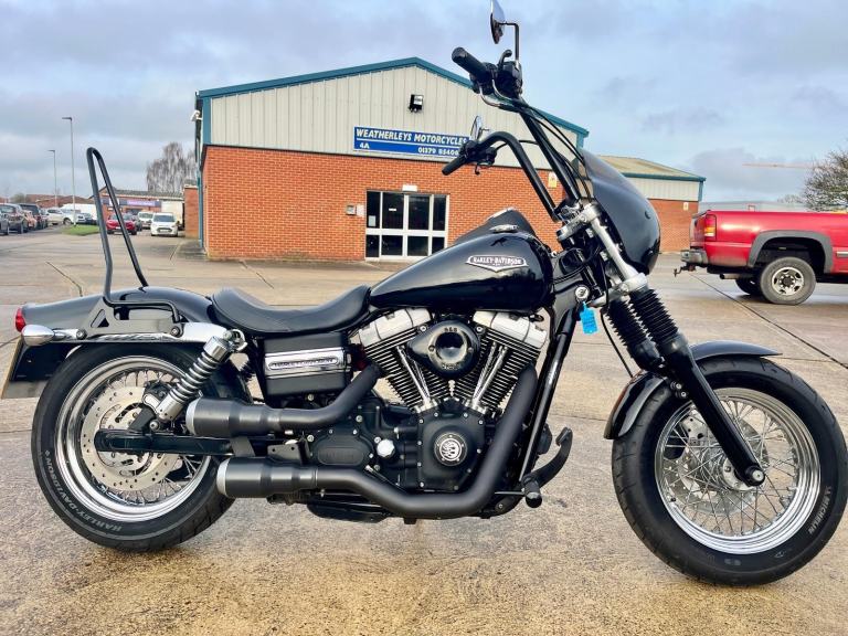 Harley-Davidson FXDBI DYNA STREET BOB POPULAR MODEL IN GOOD CLEAN CONDITION