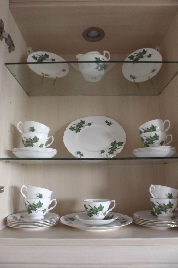 Colclough English Bone China Ivy Leaf Tea set 