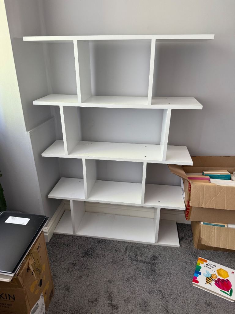 Bookshelf 