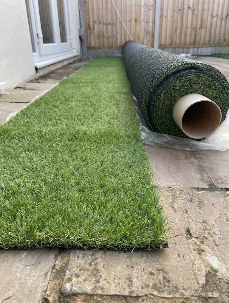ARTIFICIAL GRASS | 30mm PREMIUM | £11.50/sqm | HIGH DENSITY