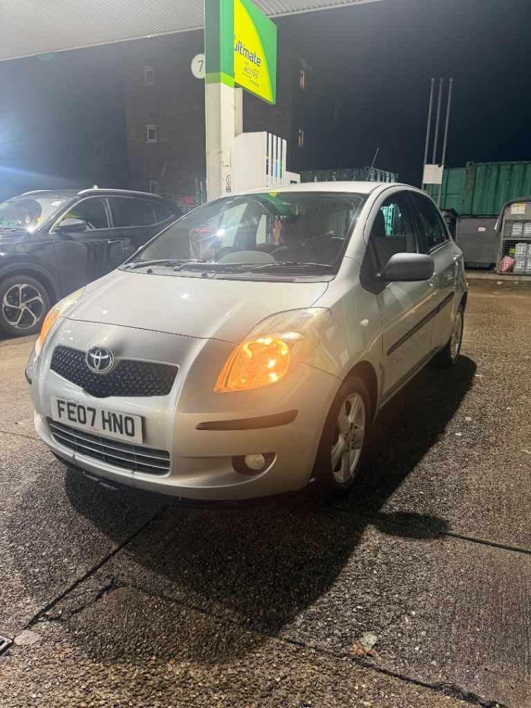 Toyota Yaris T Spirit Semi-Auto