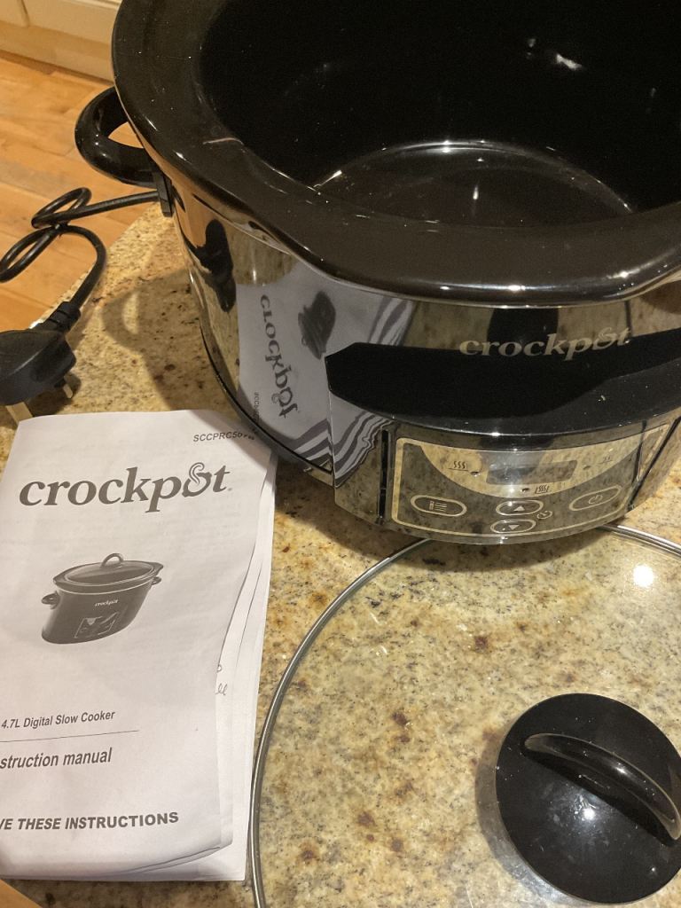 Crockpot new never used
